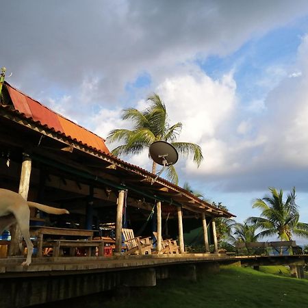 Hostal Surfers Paradise Santa Catalina Exterior photo